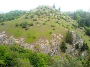 تپه باستانی مارلیک